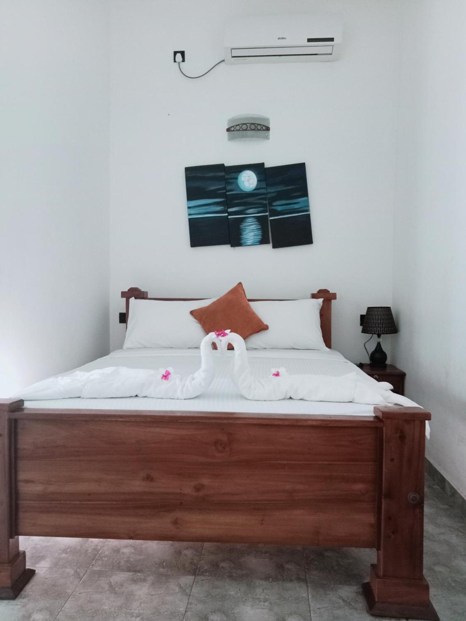 Negombo Royal Villa By Hotel Oviniru Exteriér fotografie